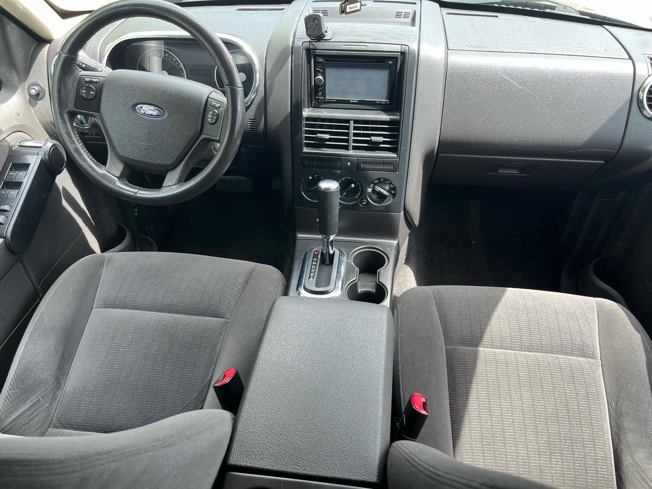 Used 2010 Ford Explorer XLT RWD image 14