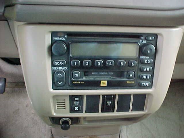 Used 2002 Toyota Sienna LE FWD image 19