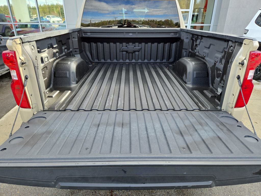 Used 2022 Chevrolet Silverado 1500 Custom Trail Boss w/ LPO, Dark Essentials Package image 27