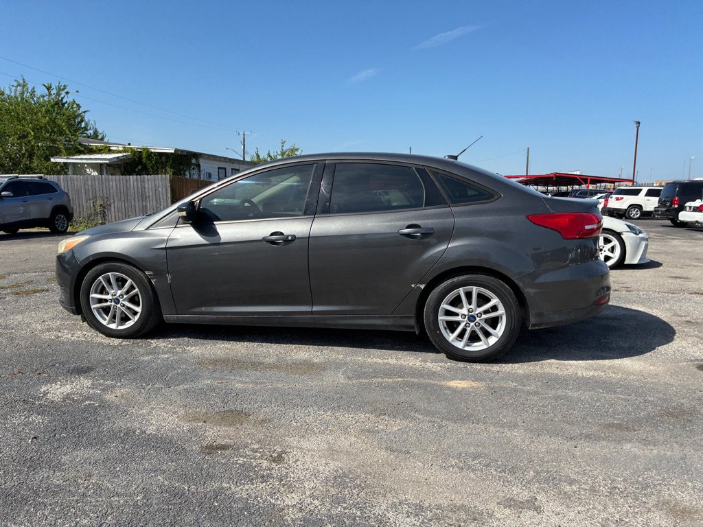 Used 2016 Ford Focus SE FWD image 10
