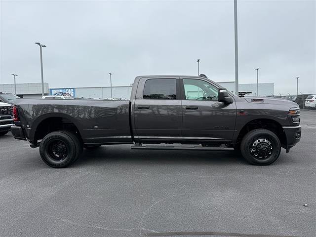 New 2026 RAM 3500 Big Horn AWD/4WD image 2