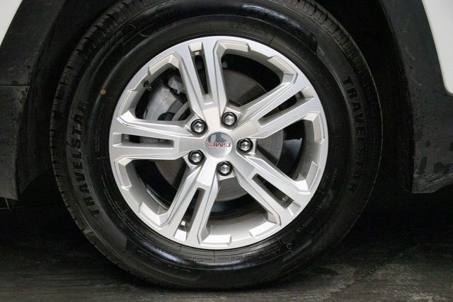 Used 2024 GMC Terrain SLE image 8