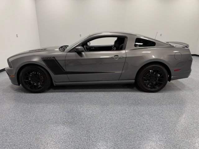 Used 2014 Ford Mustang GT Premium RWD image 8