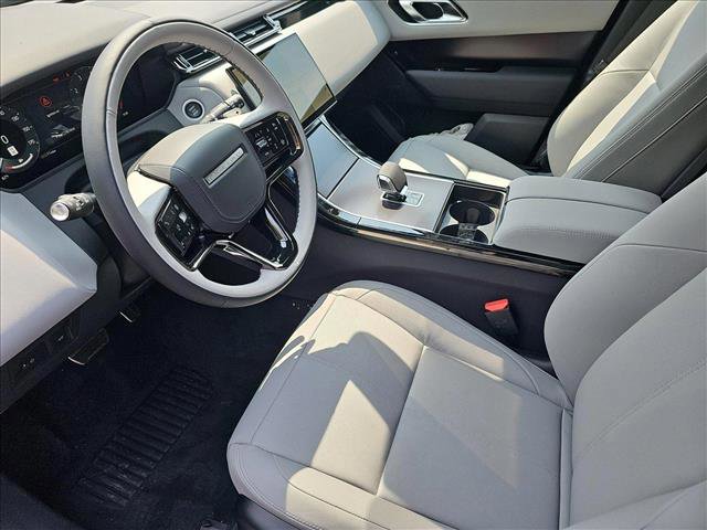 New 2026 Land Rover Range Rover Velar Dynamic SE image 16