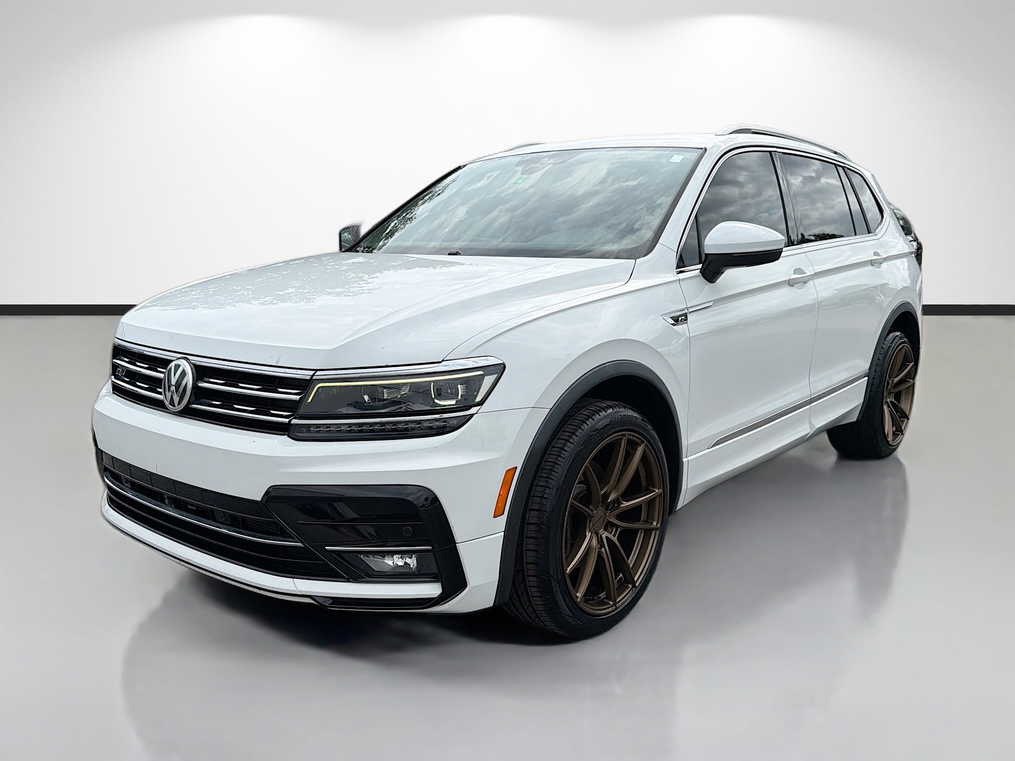 Used 2019 Volkswagen Tiguan SEL Premium AWD/4WD image 7