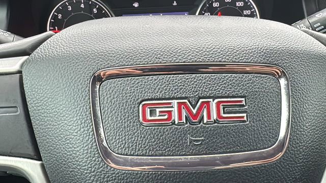 Used 2020 GMC Acadia SLT w/ Trailering Package image 19