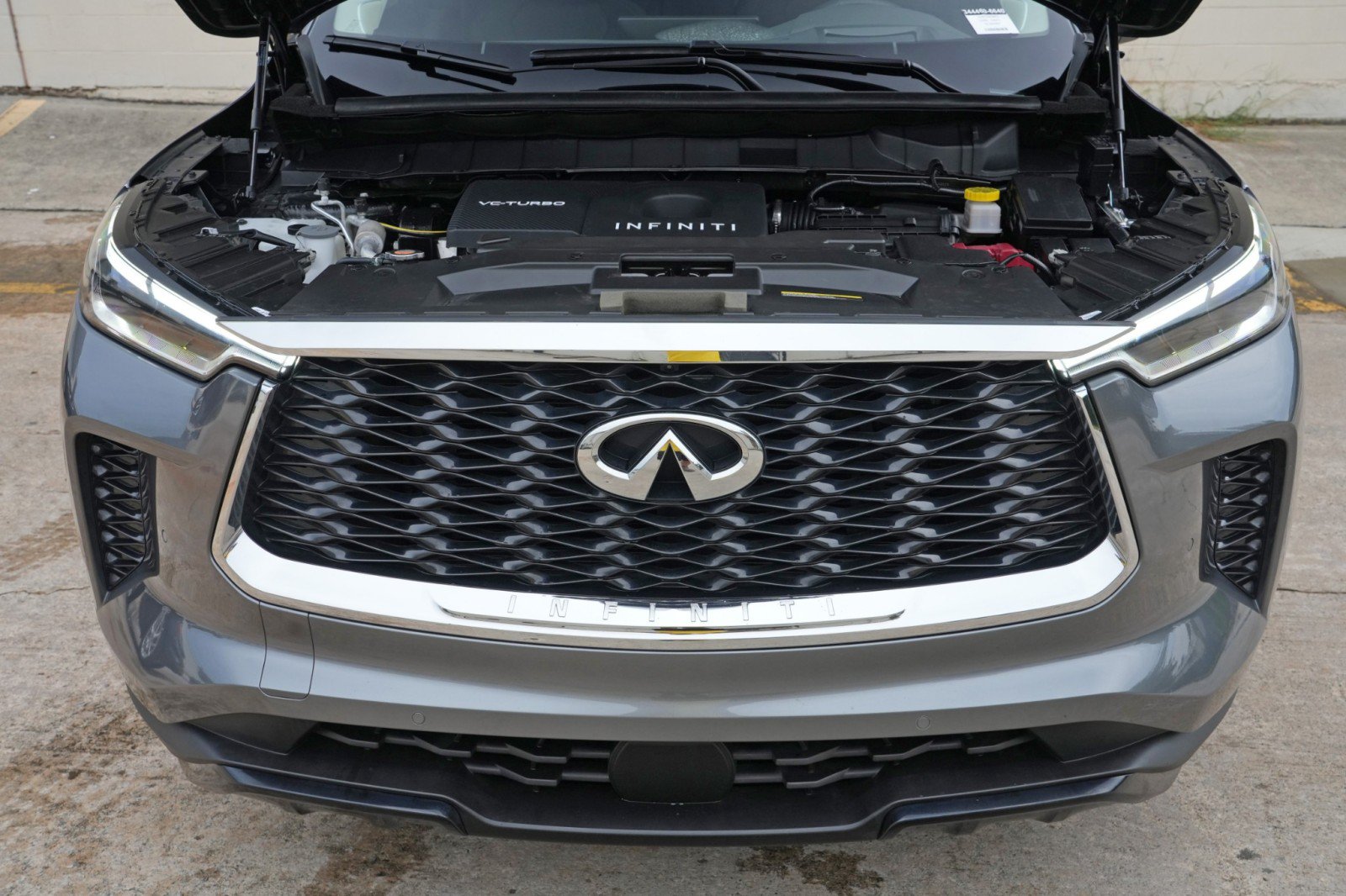 Used 2025 INFINITI QX60 Luxe w/ Vision Package AWD/4WD image 8