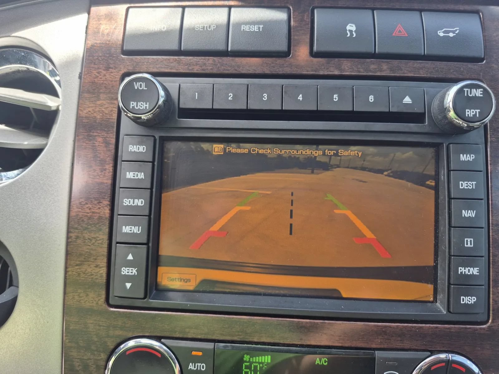 Used 2010 Ford Expedition Limited RWD image 33
