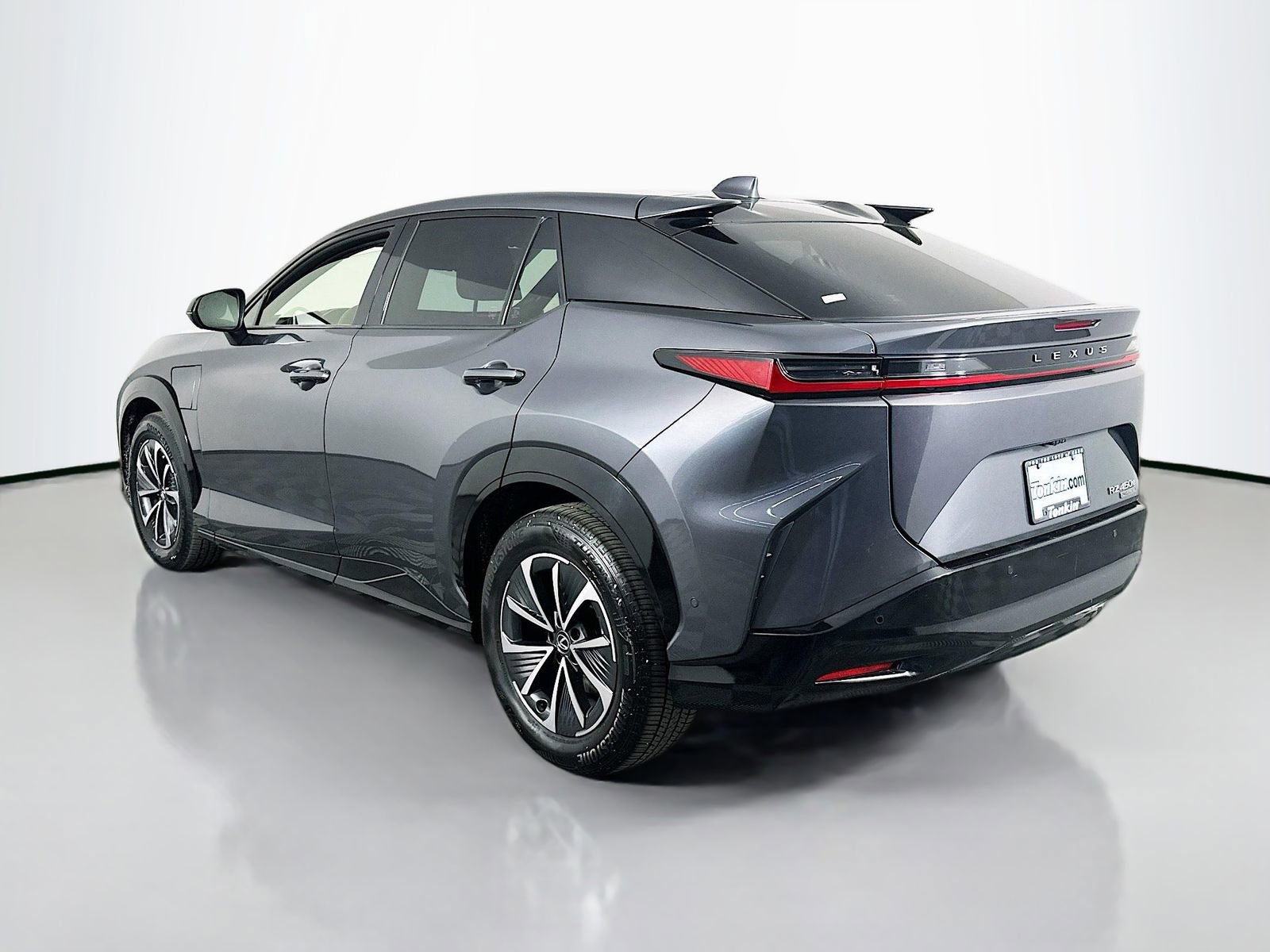 Used 2023 Lexus RZ 450e Premium w/ Technology Package image 5