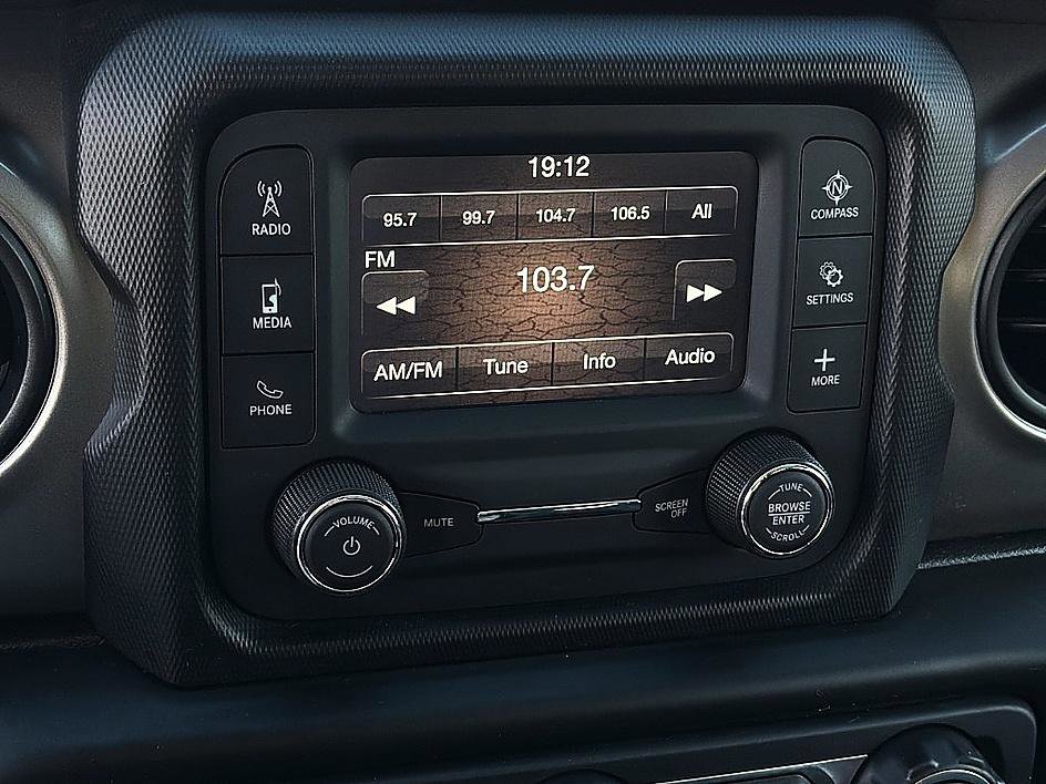 Used 2020 Jeep Wrangler Unlimited Sport S image 13