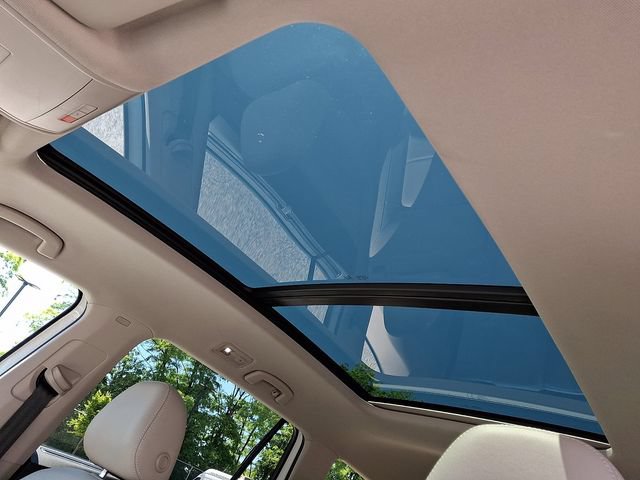 Used 2022 Volkswagen Atlas SE w/ Panoramic Sunroof Package AWD/4WD image 16