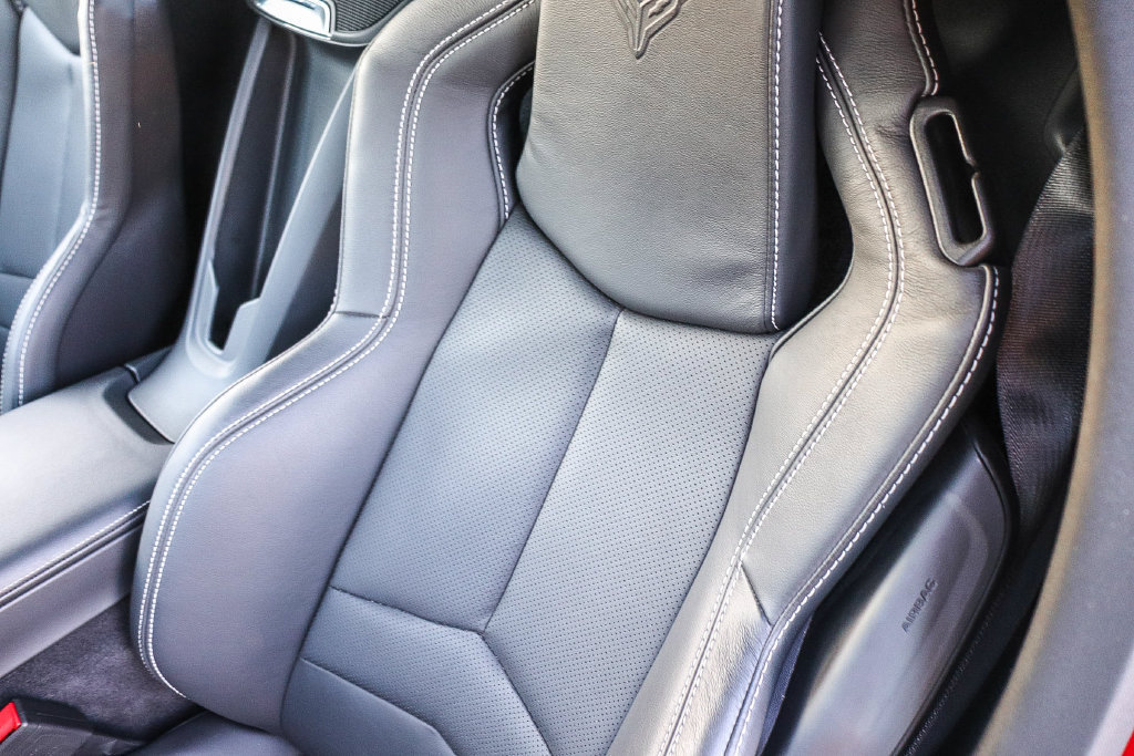 Used 2024 Chevrolet Corvette Stingray Convertible w/ Battery Protection Package RWD image 25