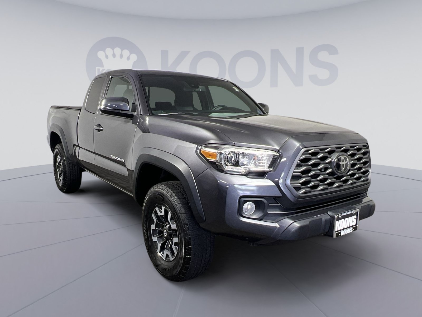Used 2020 Toyota Tacoma TRD Off-Road AWD/4WD image 2