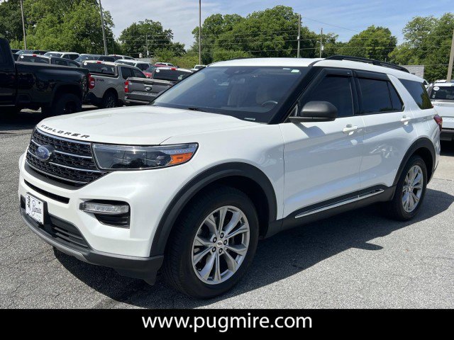 Used 2020 Ford Explorer XLT w/ Equipment Group 202A AWD/4WD image 3
