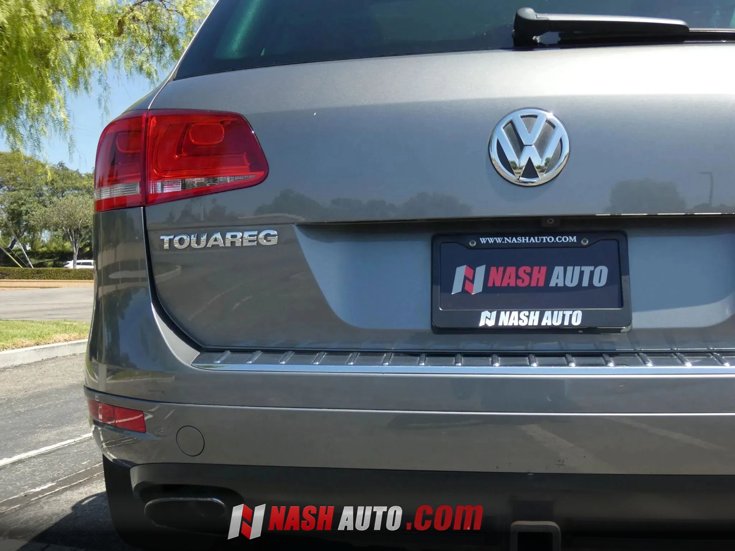 Used 2014 Volkswagen Touareg VR6 AWD/4WD image 9