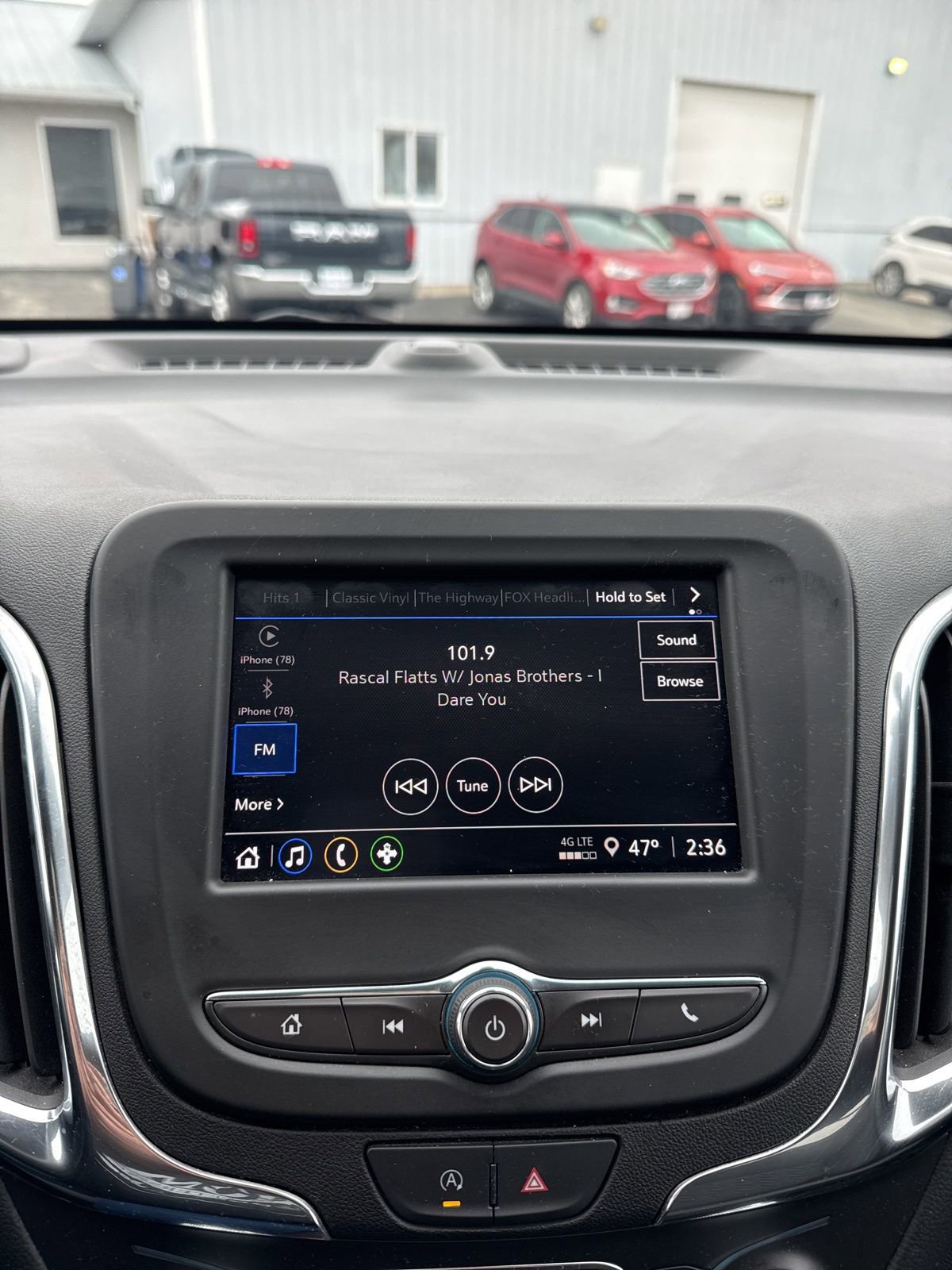 Used 2024 Chevrolet Equinox LT image 17