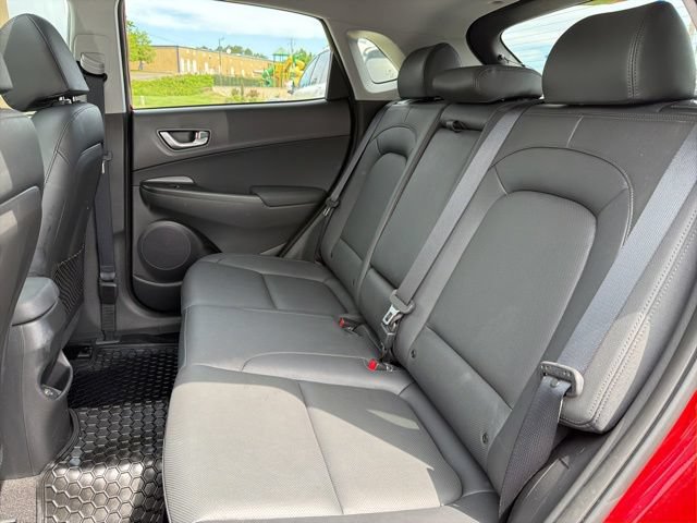 Used 2022 Hyundai Kona Limited AWD/4WD image 26