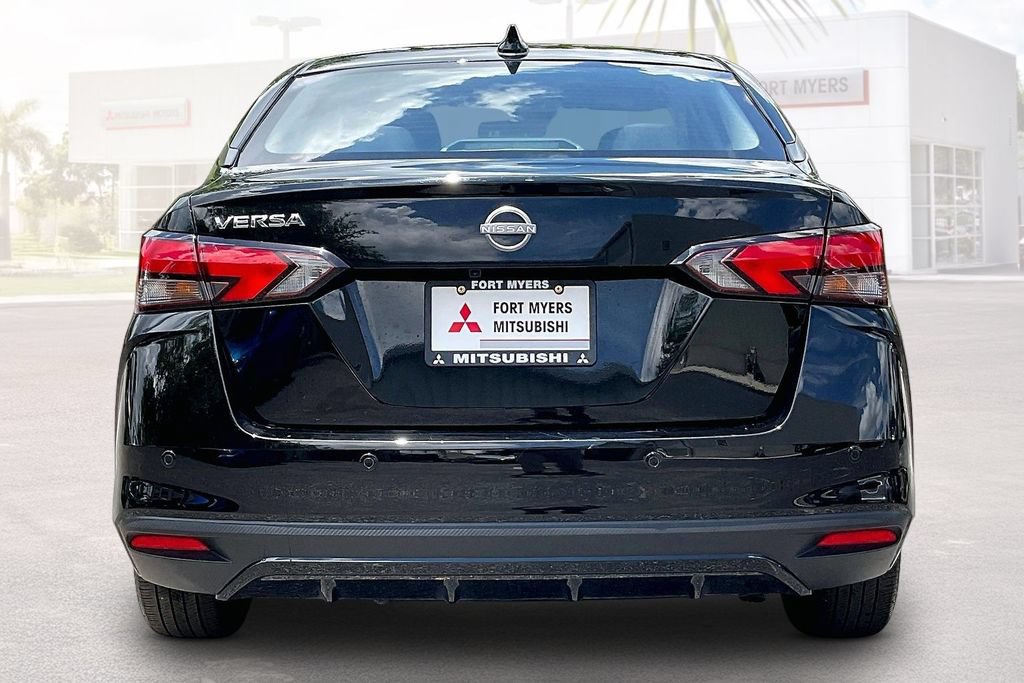 Used 2025 Nissan Versa SV FWD image 16