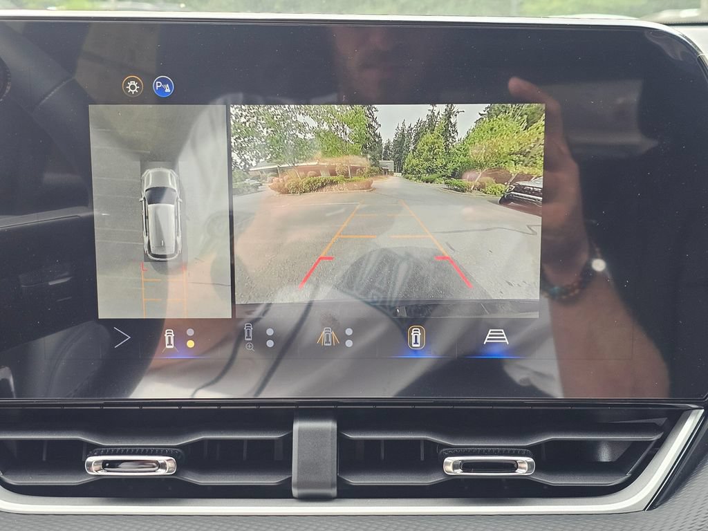 New 2026 Chevrolet Equinox LT w/ Convenience Package II AWD/4WD image 30