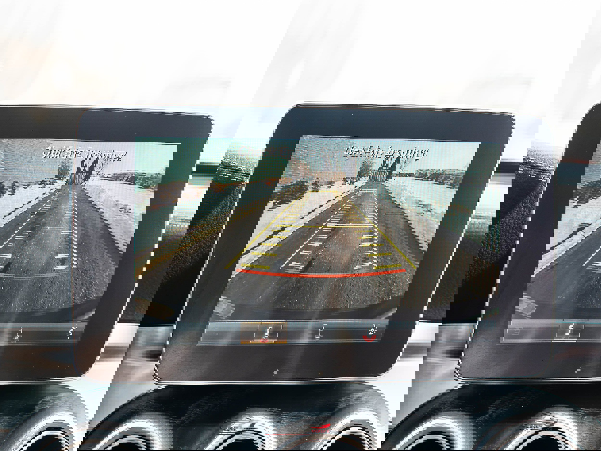 Used 2017 Mercedes-Benz GLC 300 4MATIC image 30