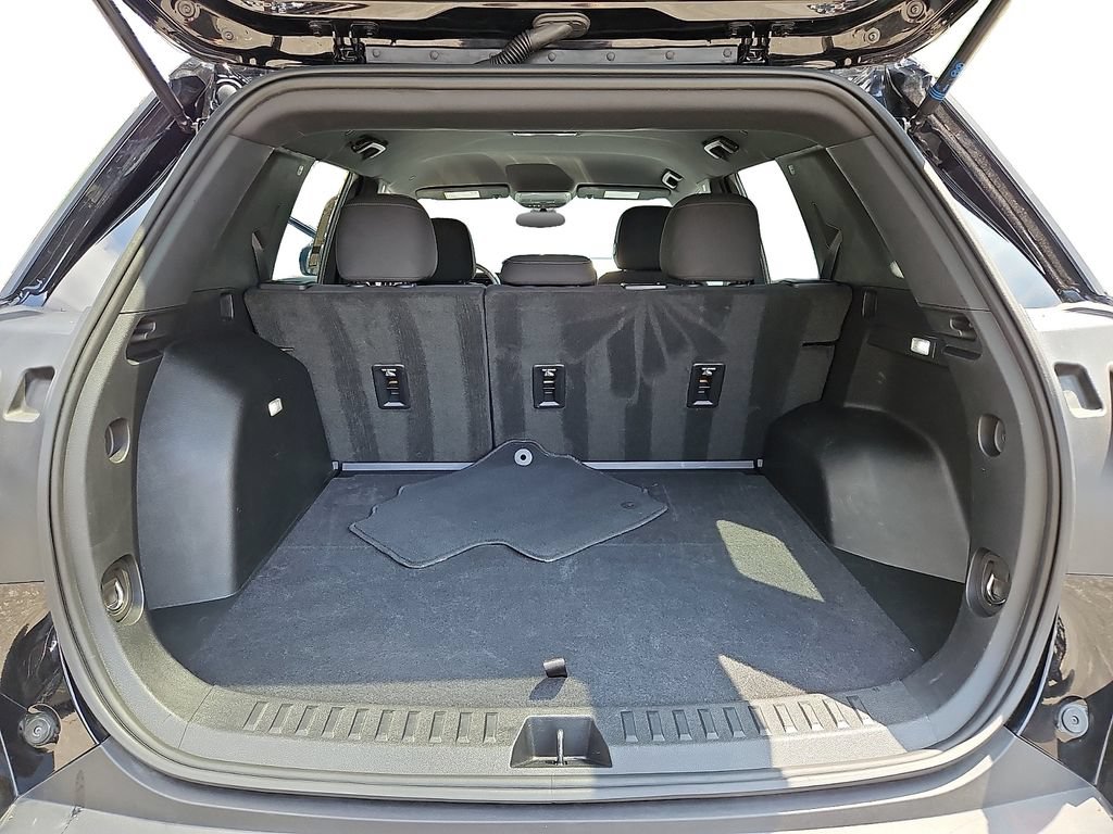 Used 2025 GMC Terrain Elevation FWD image 28
