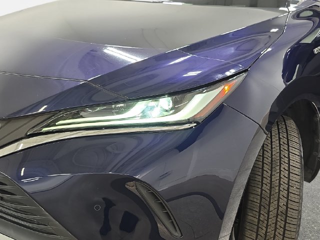 Certified 2021 Toyota Venza XLE w/ Softex Package AWD/4WD image 27