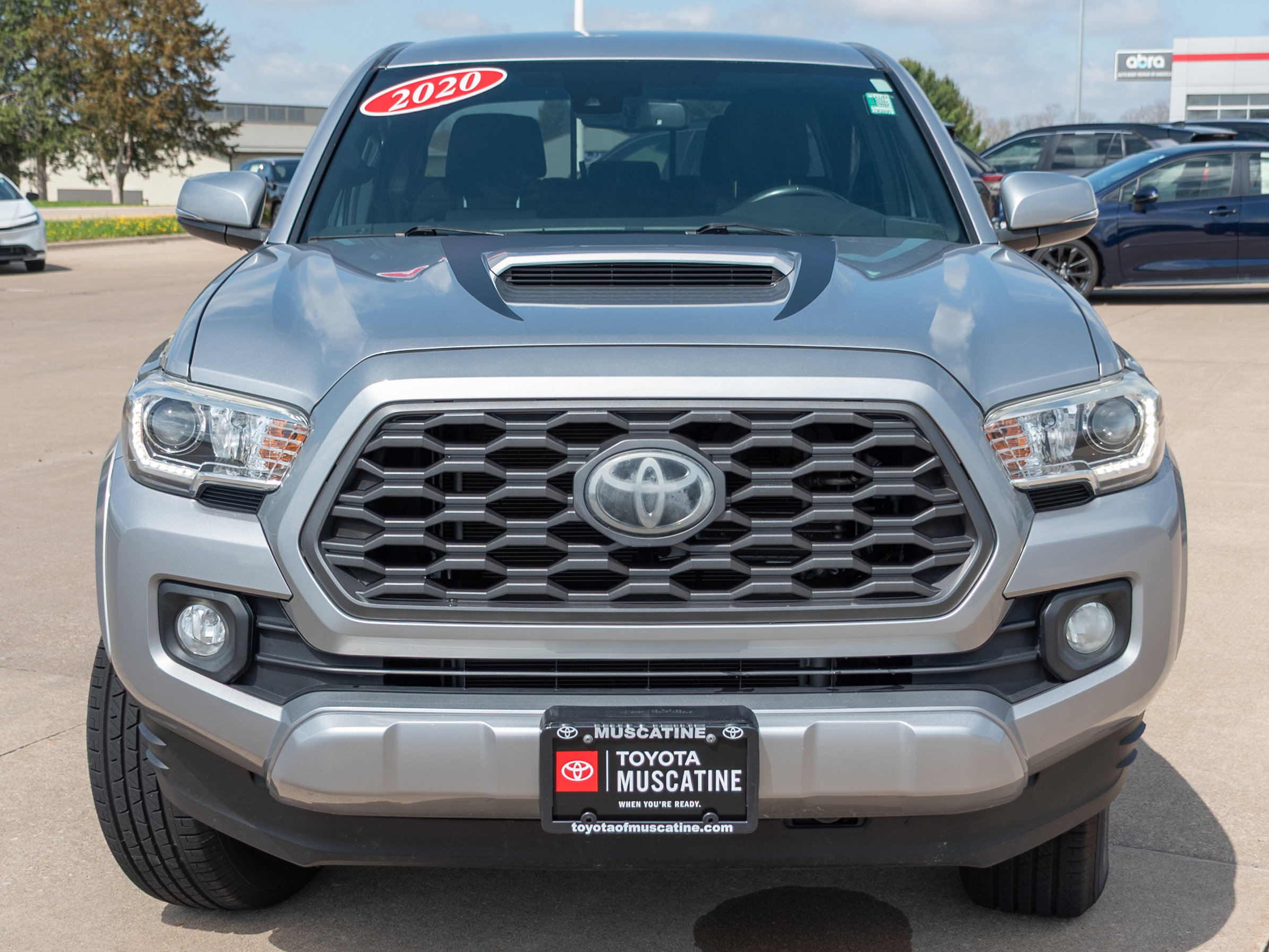 Used 2020 Toyota Tacoma TRD Sport w/ Technology Package image 4