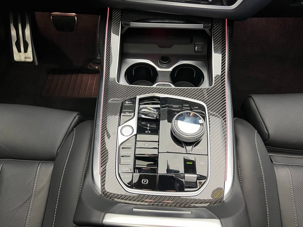 Certified 2026 BMW X7 M60i AWD/4WD image 11