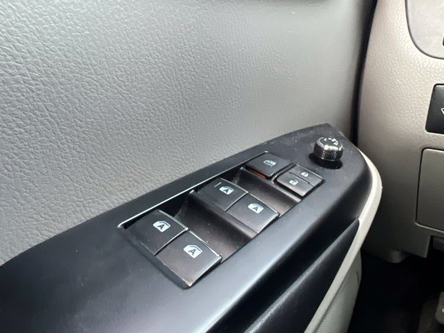 Used 2018 Toyota Highlander Limited Platinum AWD/4WD image 18