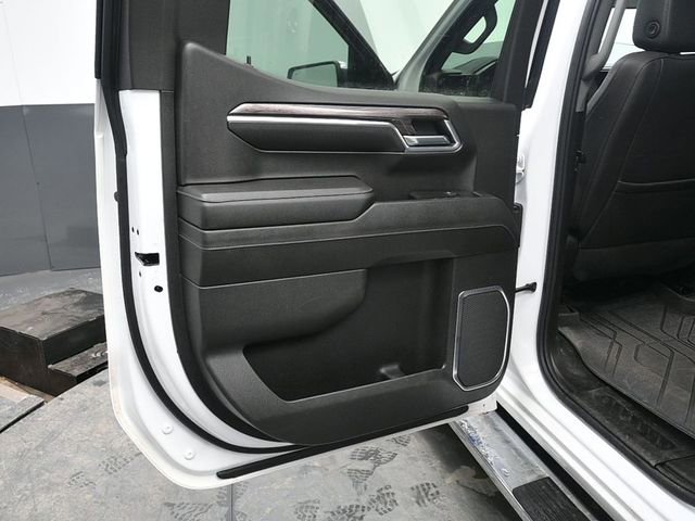 Used 2023 Chevrolet Silverado 1500 LTZ AWD/4WD image 14