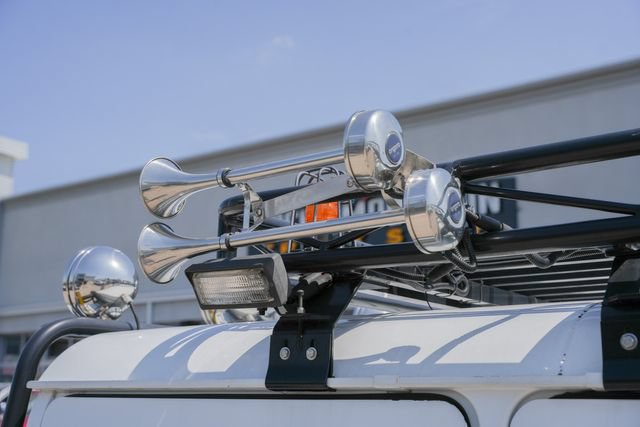 Used 2001 HUMMER H1 4-Door Wagon AWD/4WD image 16