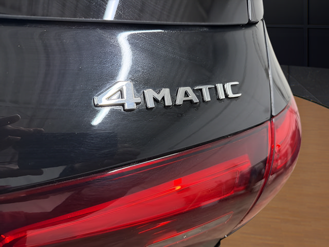 Used 2024 Mercedes-Benz GLE 450e 4MATIC image 9