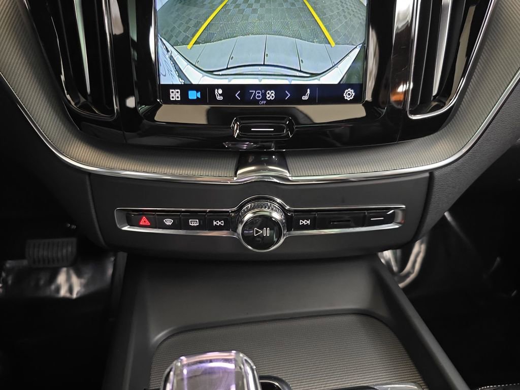 Used 2023 Volvo XC60 T8 Polestar image 25