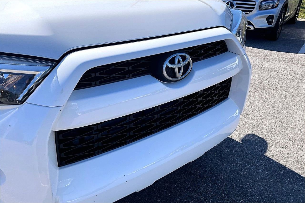 Used 2018 Toyota 4Runner SR5 image 34