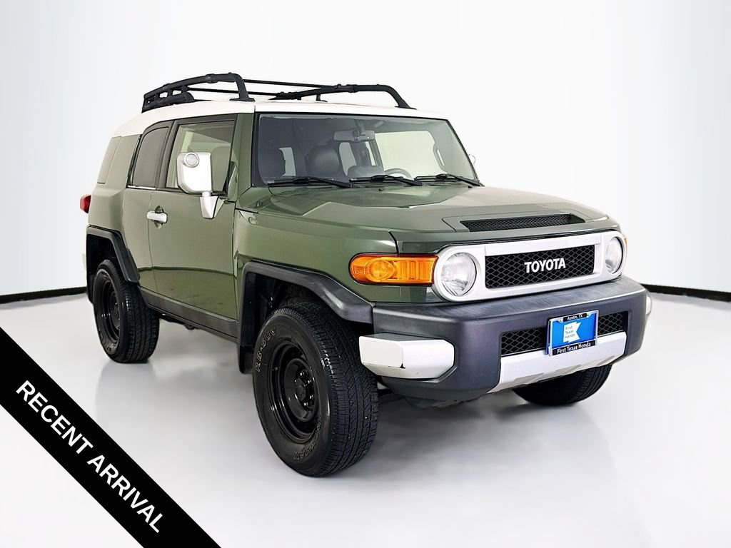 Used 2014 Toyota FJ Cruiser 4WD w/ Convenience Package image 1