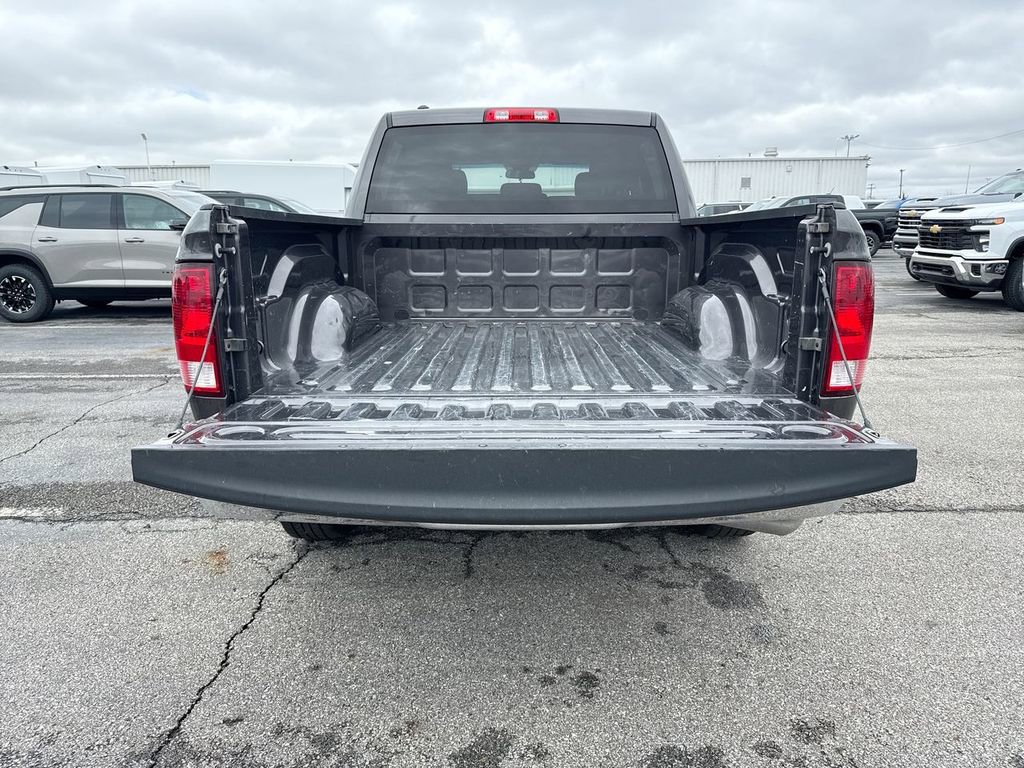 Used 2022 RAM 1500 Classic SLT RWD image 24
