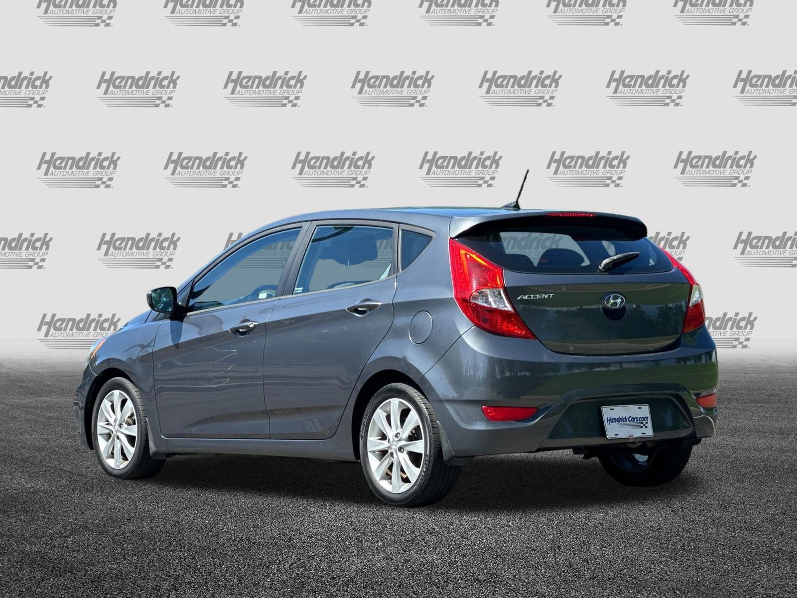 Used 2012 Hyundai Accent SE FWD image 7
