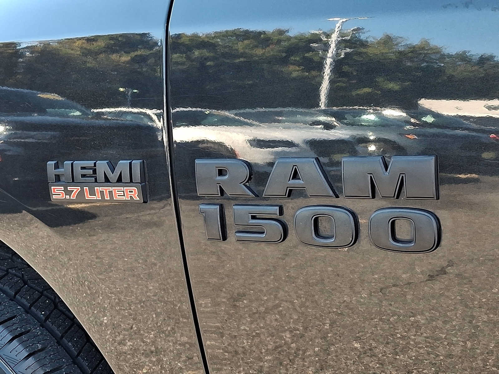 Used 2016 RAM 1500 Express w/ Black Ram 1500 Express Group AWD/4WD image 30