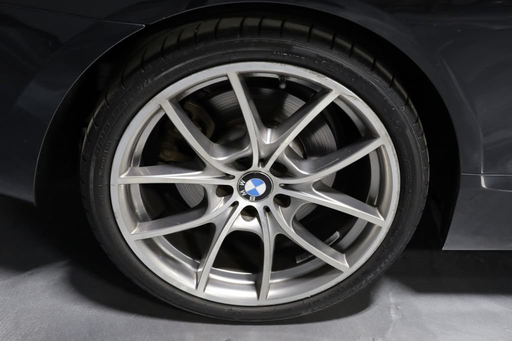 Used 2013 BMW 650i Convertible RWD image 39