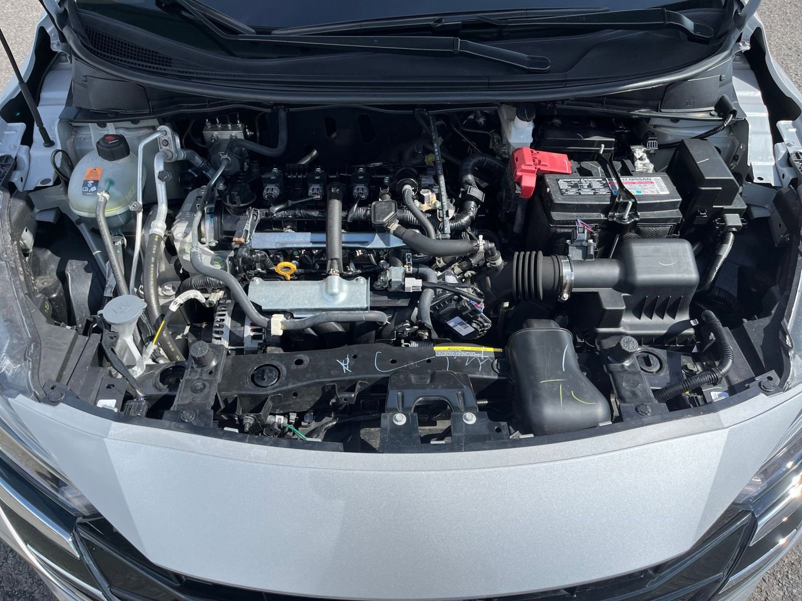 Used 2025 Nissan Versa SV image 27