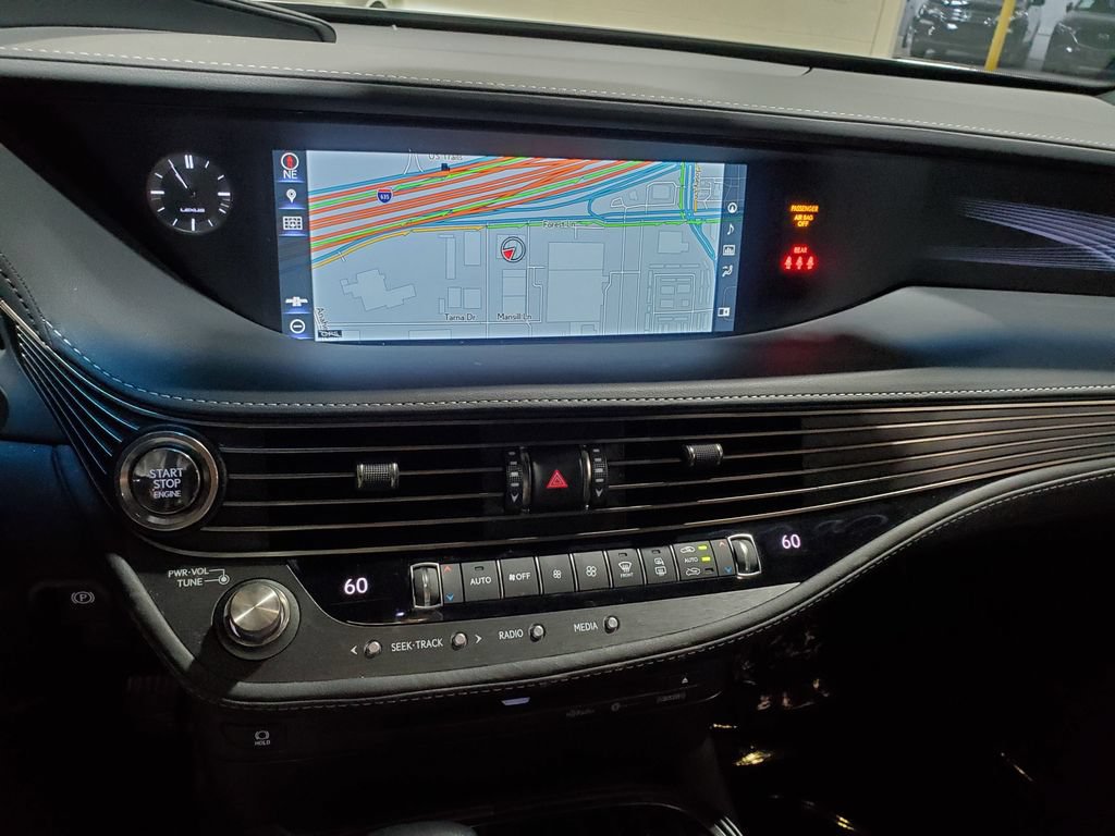 Used 2020 Lexus LS 500 w/ Accessory Package (Z2) RWD image 28