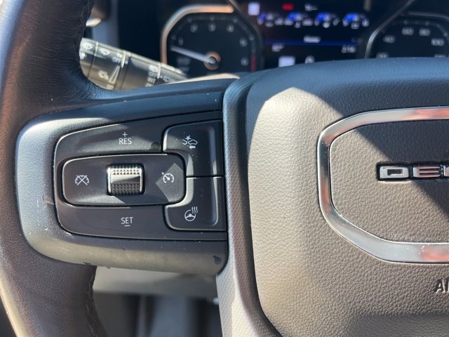 Used 2021 GMC Yukon XL Denali w/ Denali Premium Package image 17