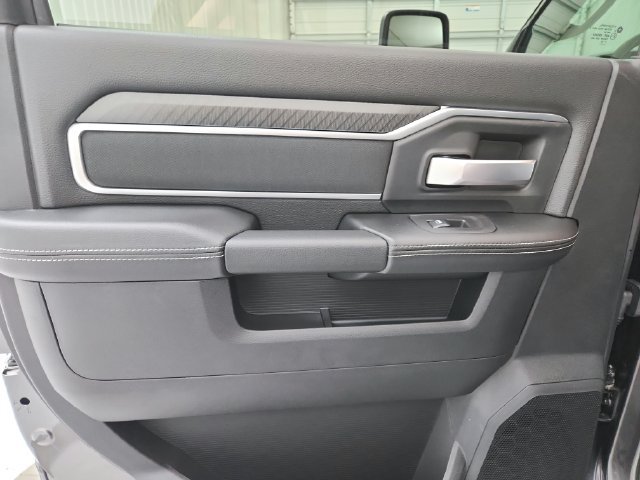 New 2026 RAM 2500 Big Horn AWD/4WD image 40