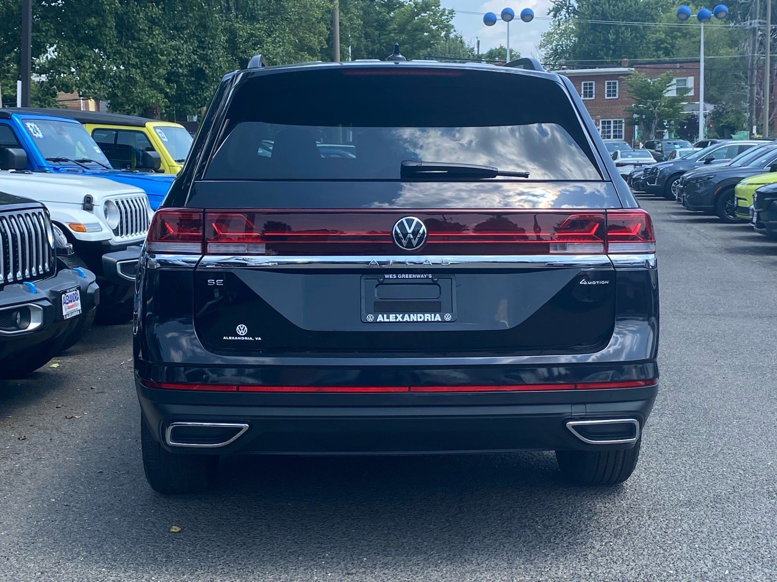 Certified 2024 Volkswagen Atlas SE AWD/4WD image 4