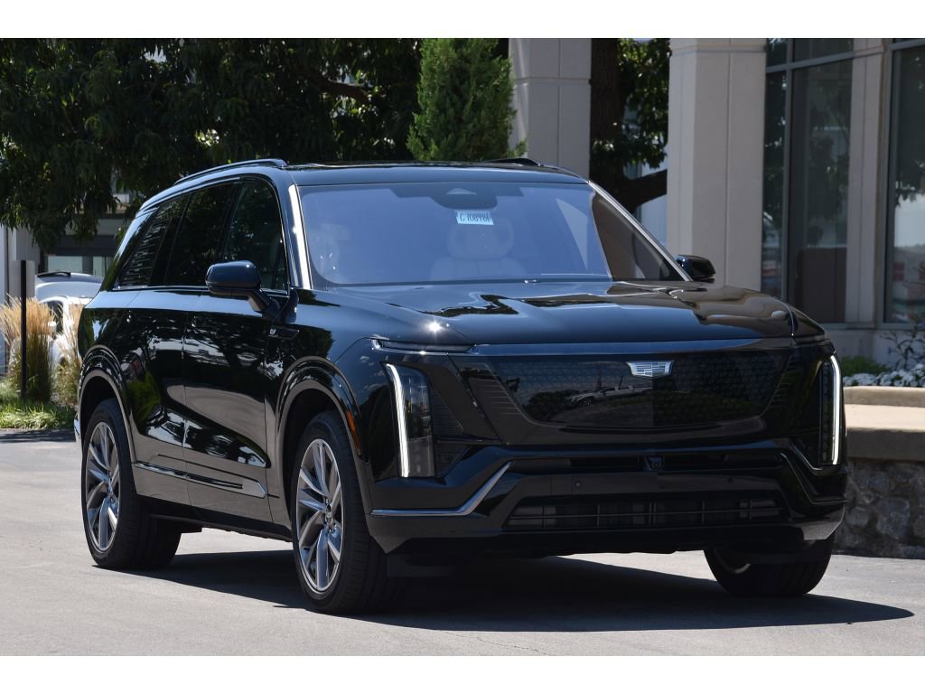 New 2026 Cadillac Vistiq Sport image 2