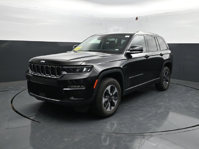 Used 2024 Jeep Grand Cherokee Limited 4xe AWD/4WD image 3