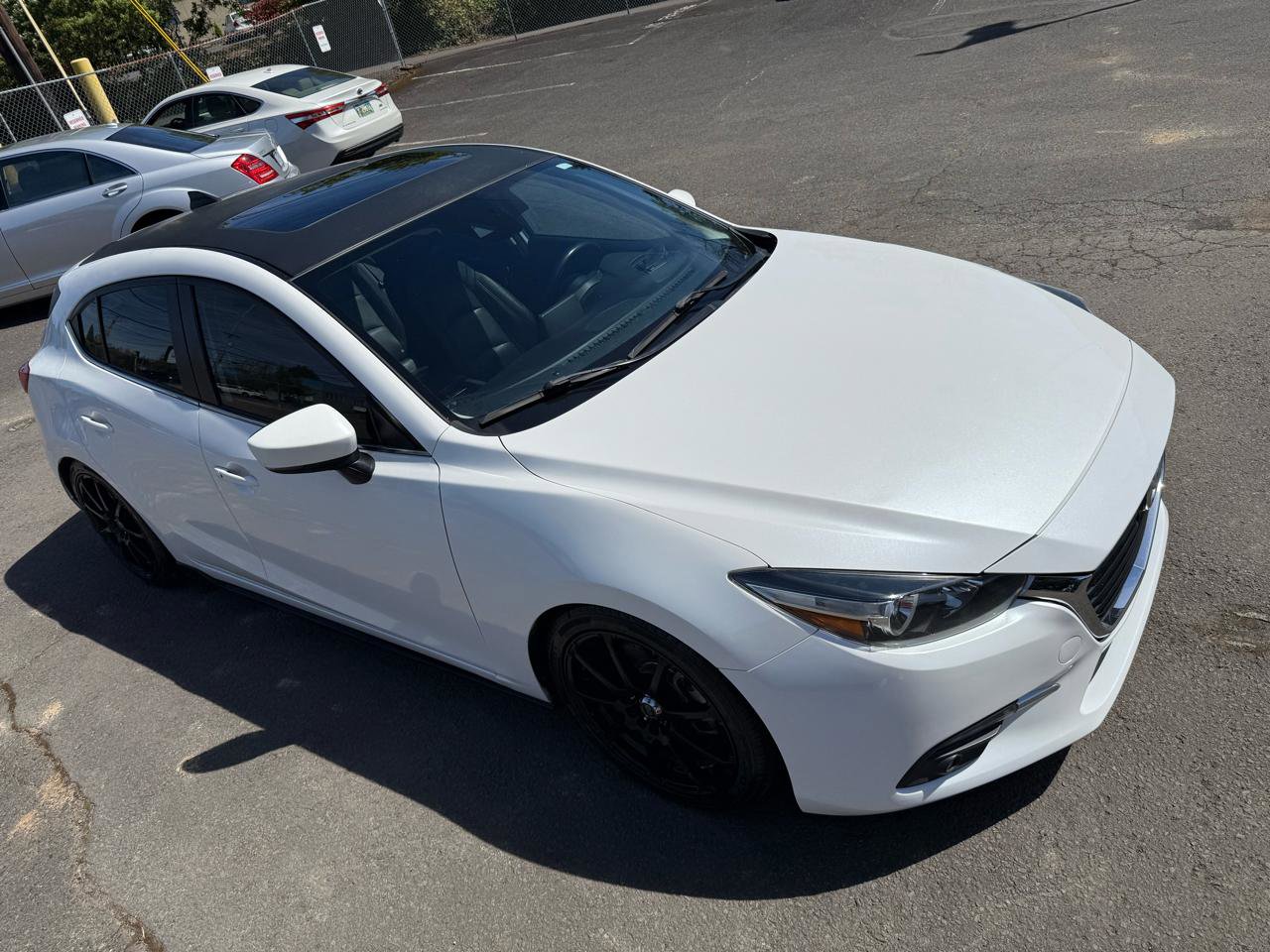 Used 2017 MAZDA MAZDA3 Grand Touring FWD image 11