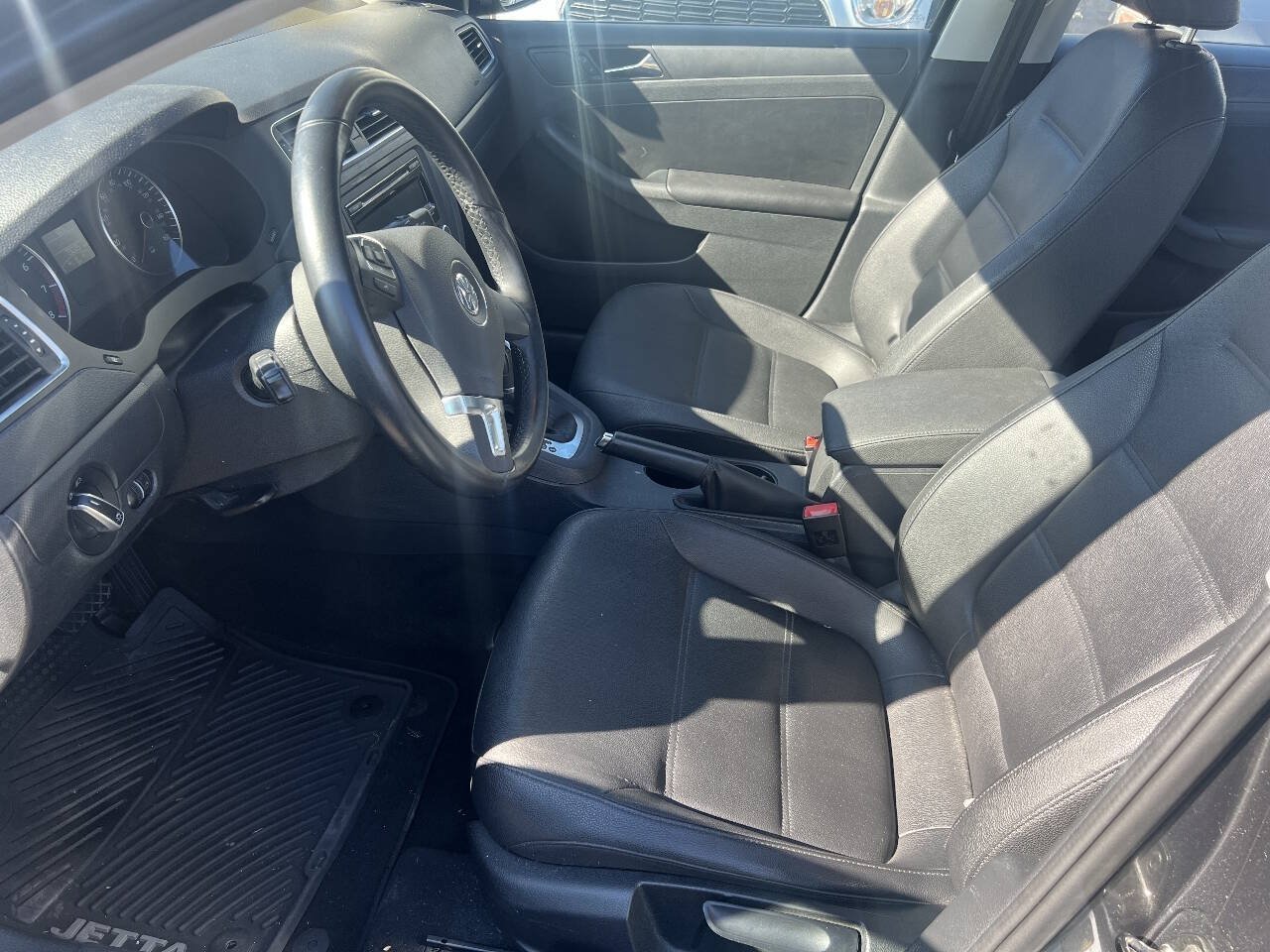 Used 2012 Volkswagen Jetta SE FWD image 14