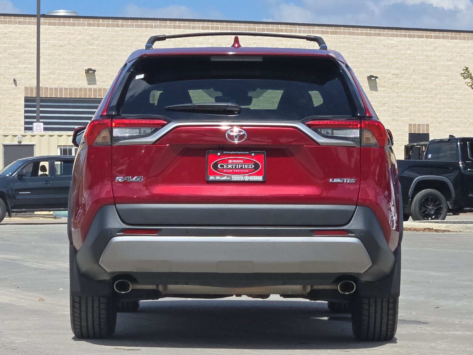 Used 2024 Toyota RAV4 Limited FWD image 4