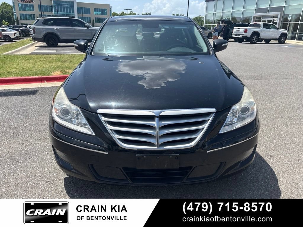 Used 2011 Hyundai Genesis 4.6 RWD image 6